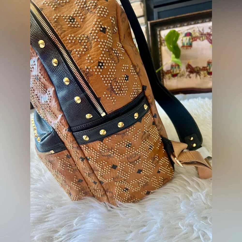 MCM COGNAC VISETOS COATED CANVAS DIAMOND STARK BACKPACK XL - Picture 4 of 14